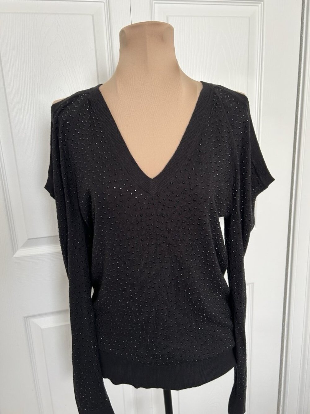 Michael Michael Kors Women V-Neck Cold Shoulder Beaded Sweater Black Size XS